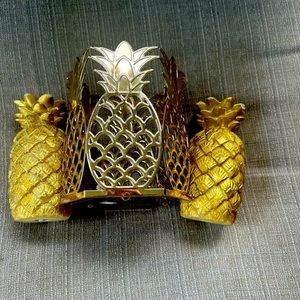 Pineapple candles set and candle holder